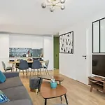 Bluestay 46 - Superbe Appartement A Paris